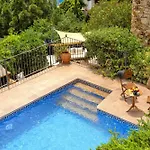 Sea View Pool 2km To Cala Canyelles Fully Air Conditioned King Queen Quality Beds Bbq Tatil Evi *