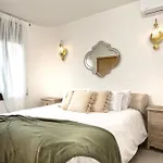 Sea View Pool 2km To Cala Canyelles Fully Air Conditioned King Queen Quality Beds Bbq Tatil Evi