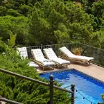 Tatil Evi Sea View Pool 2km To Cala Canyelles Fully Air Conditioned King Queen Quality Beds Bbq *