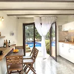 Tatil Evi Sea View Pool 2km To Cala Canyelles Fully Air Conditioned King Queen Quality Beds Bbq