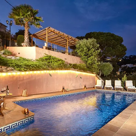 Tatil Evi Sea View Pool 2km To Cala Canyelles Fully Air Conditioned King Queen Quality Beds Bbq